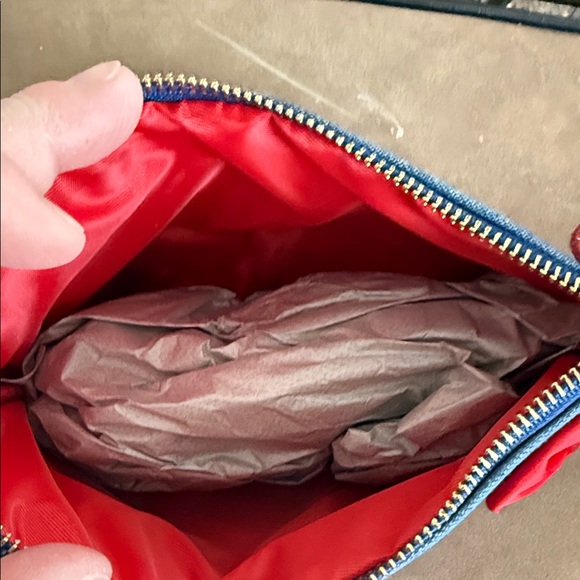 Hello Kitty Blue Denim Bag with Red Details - Picture 4 of 4